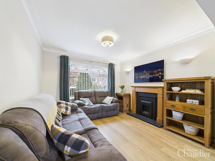 15 Glenholm Crescent