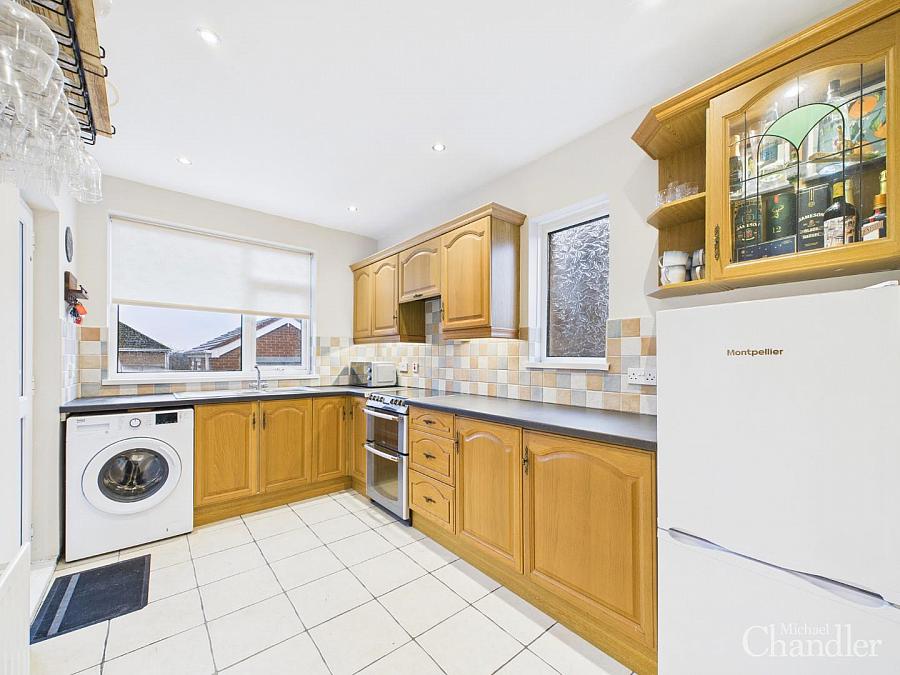 15 Glenholm Crescent