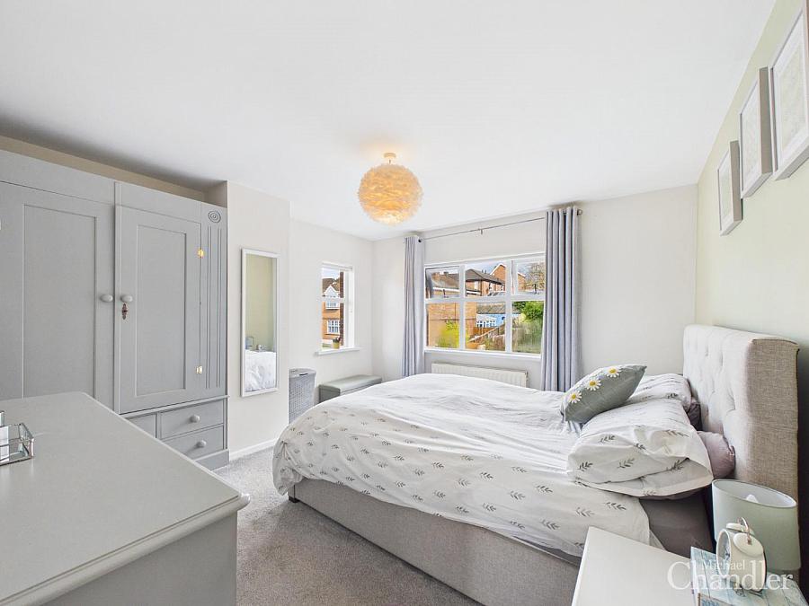 4 Windermere Crescent