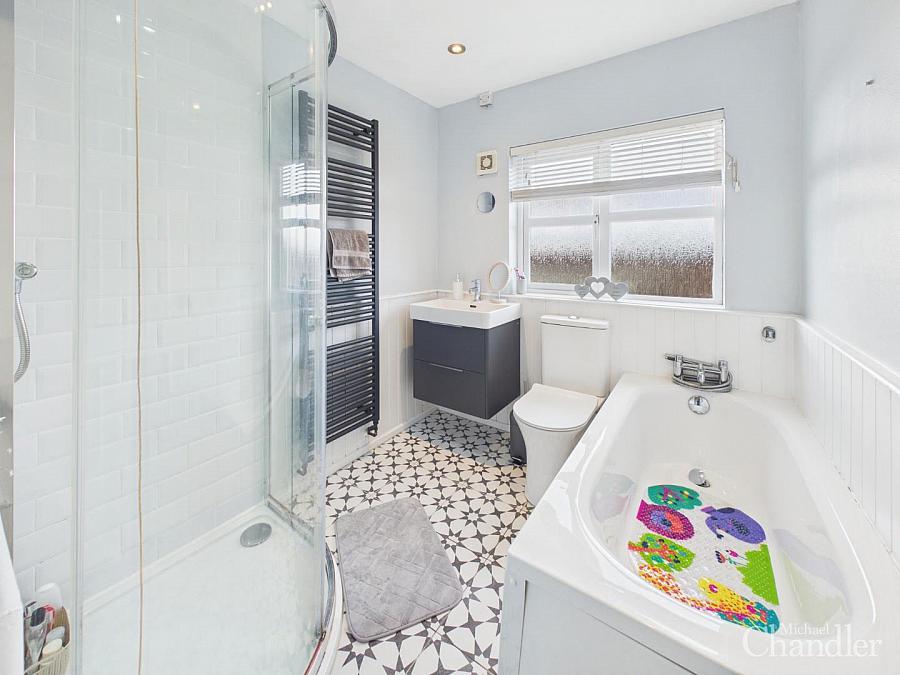 4 Windermere Crescent