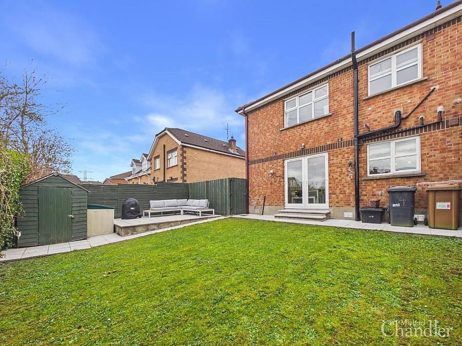 4 Windermere Crescent