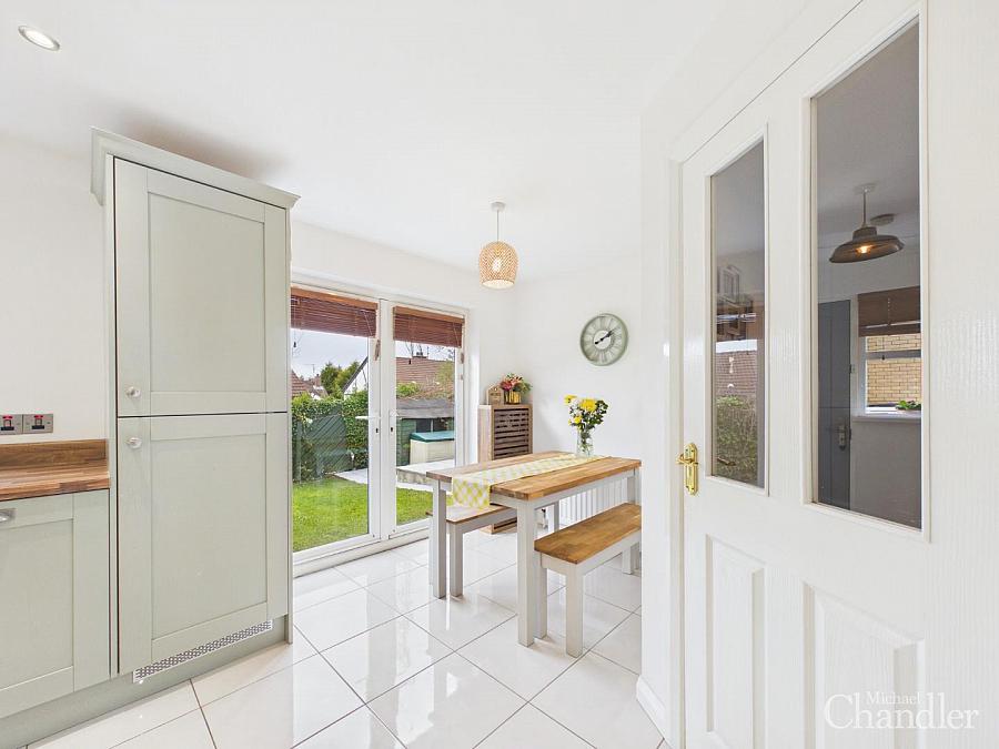 4 Windermere Crescent