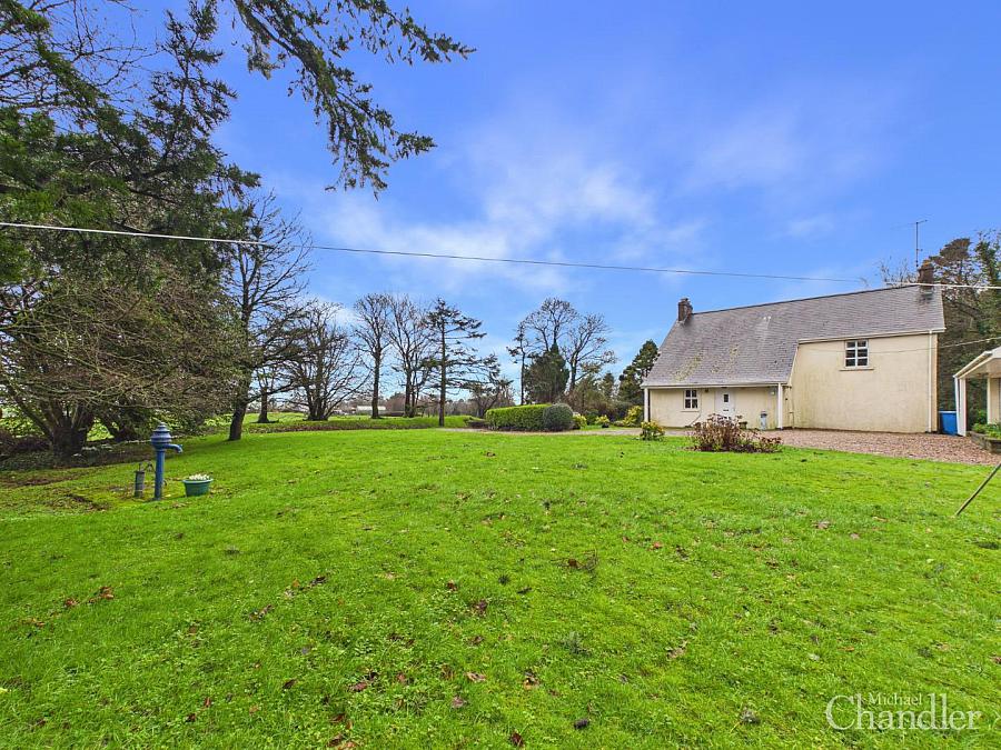 Stonesfield Cottage, 8 Drumalig Road