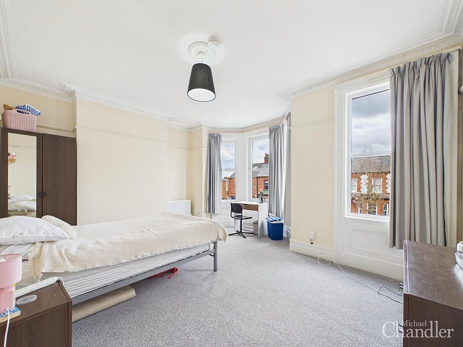 38 College Park Avenue