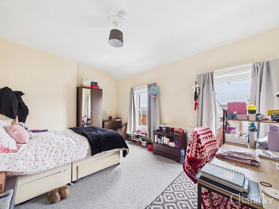 38 College Park Avenue