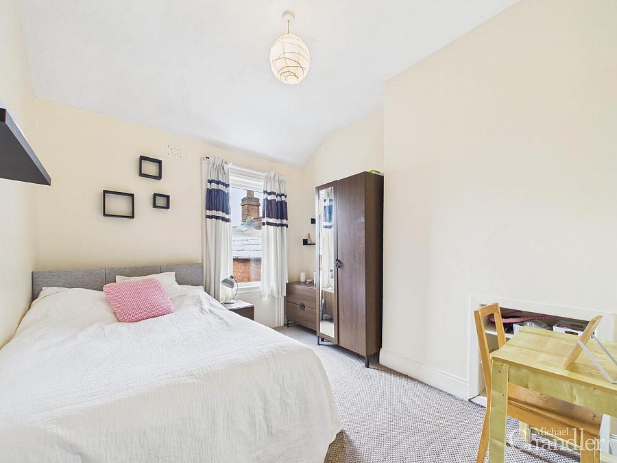 38 College Park Avenue