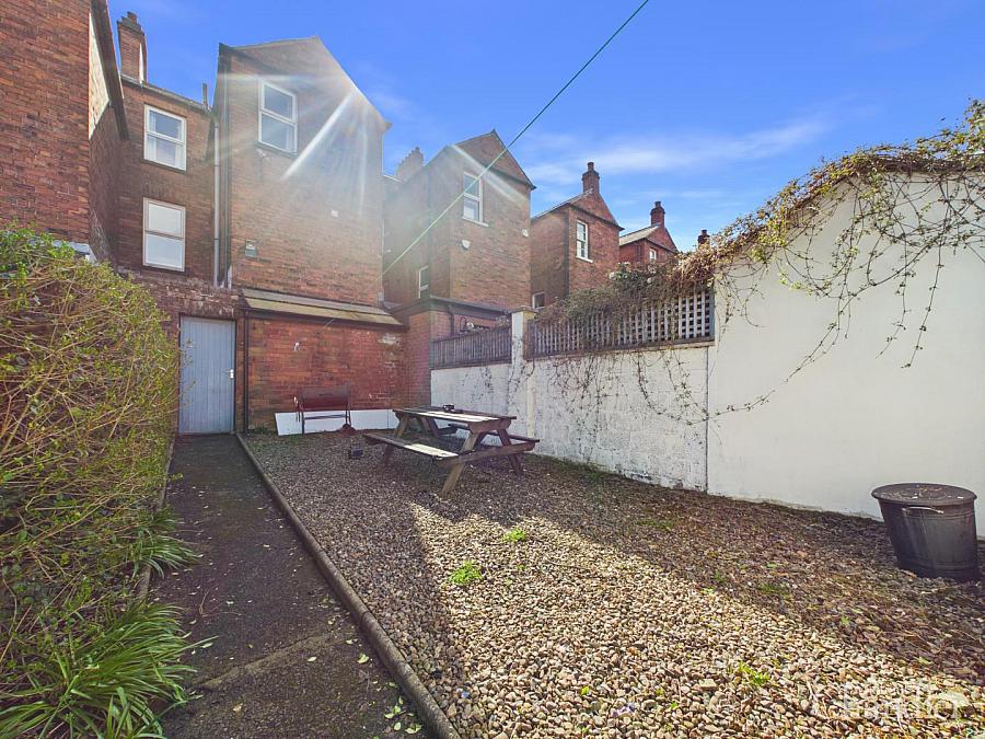 38 College Park Avenue