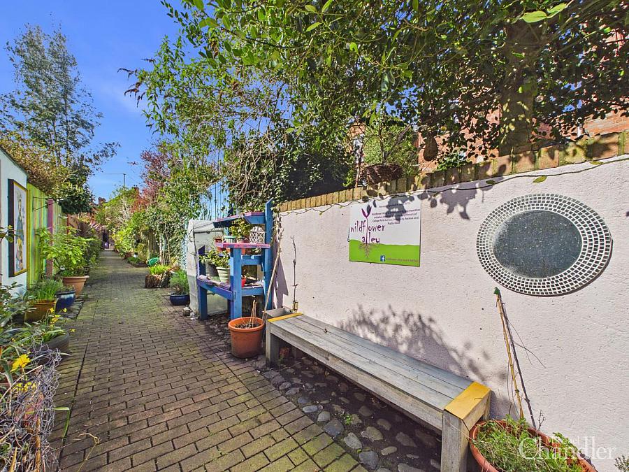 38 College Park Avenue