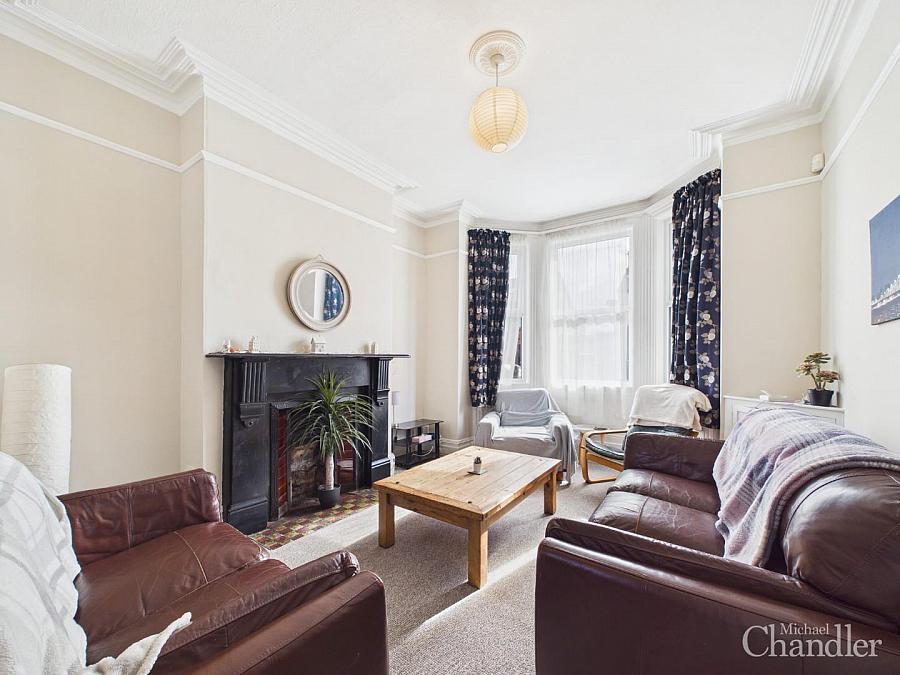 38 College Park Avenue