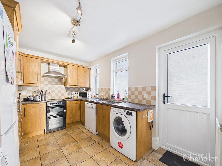 38 College Park Avenue