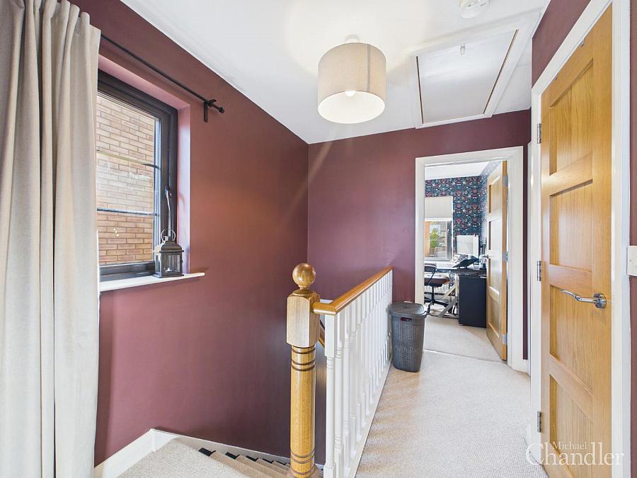 17 Ballantine Lane