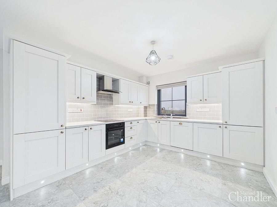 Apt 25 Little Enler Green