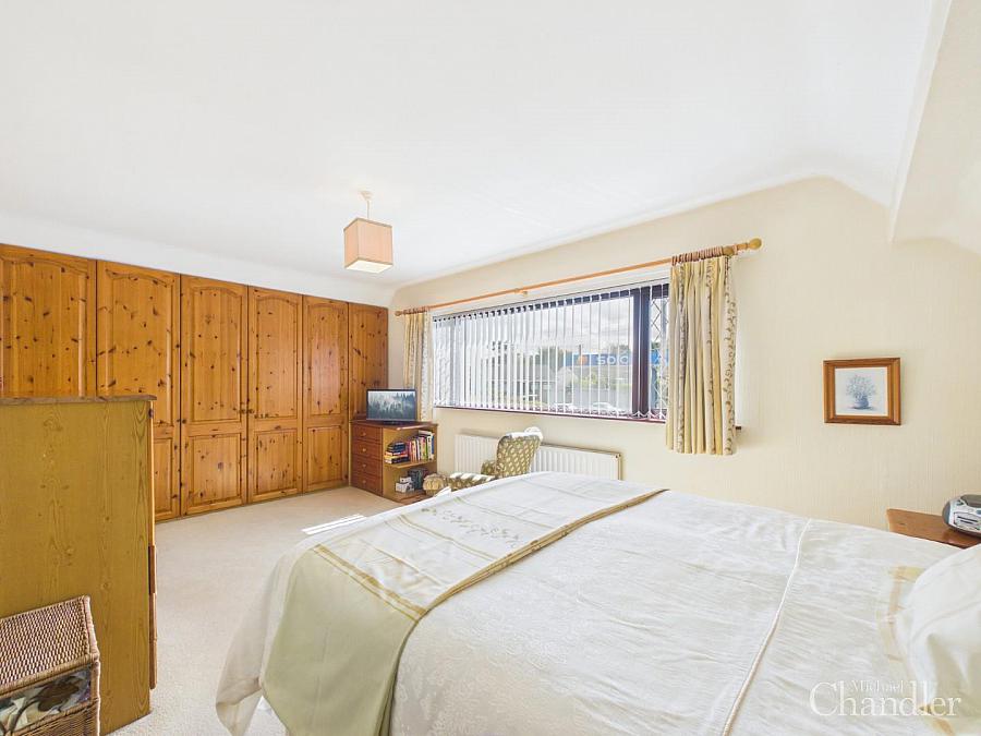 31 Hillsborough Road