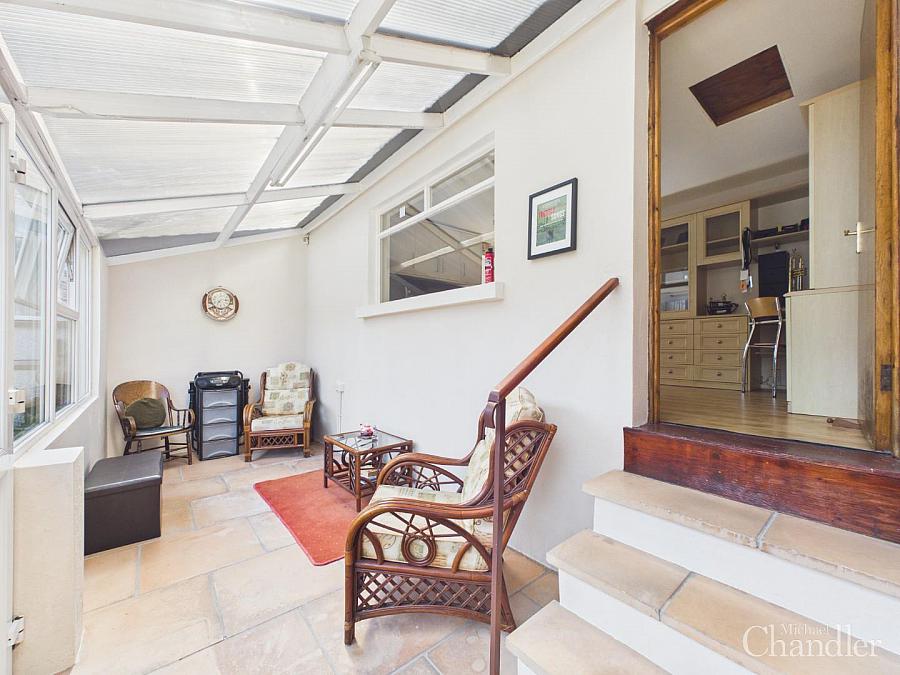 31 Hillsborough Road