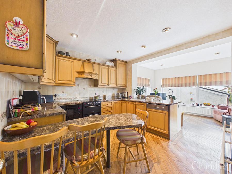 31 Hillsborough Road