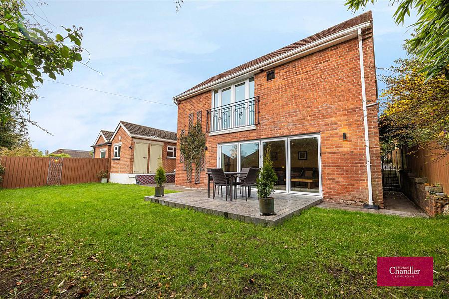 26 Beechill Park Avenue