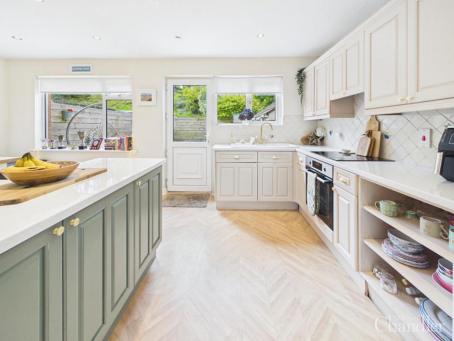 37 Burnside Avenue