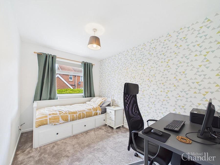 56 Alveston Park