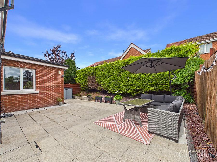 56 Alveston Park