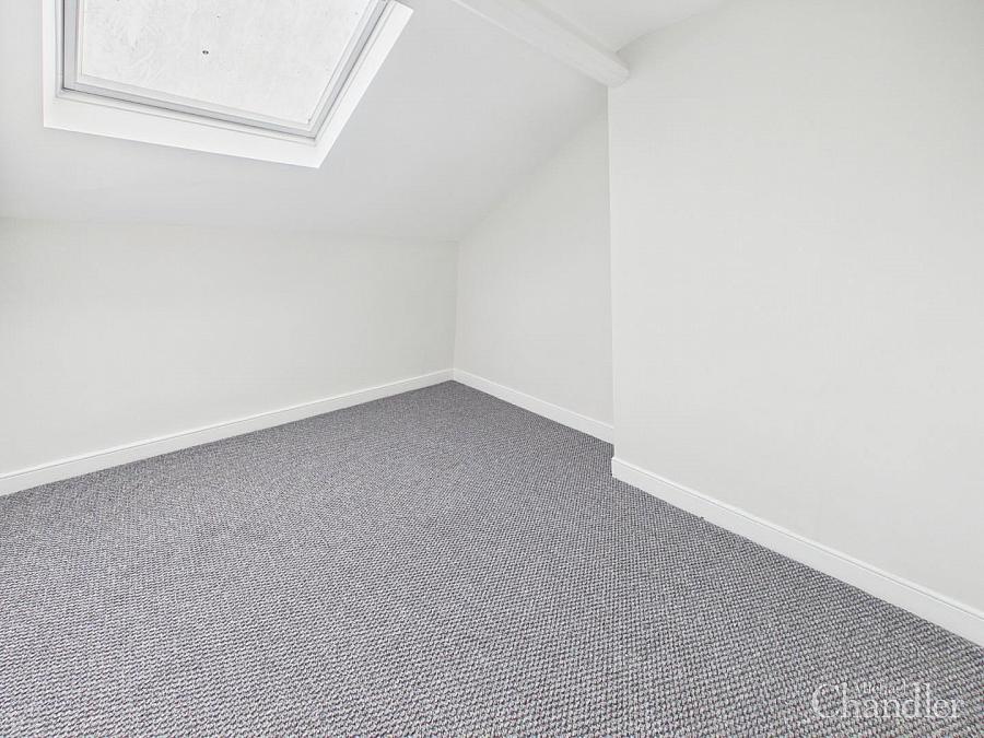 21 Agincourt Avenue