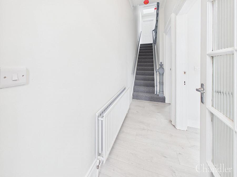 21 Agincourt Avenue