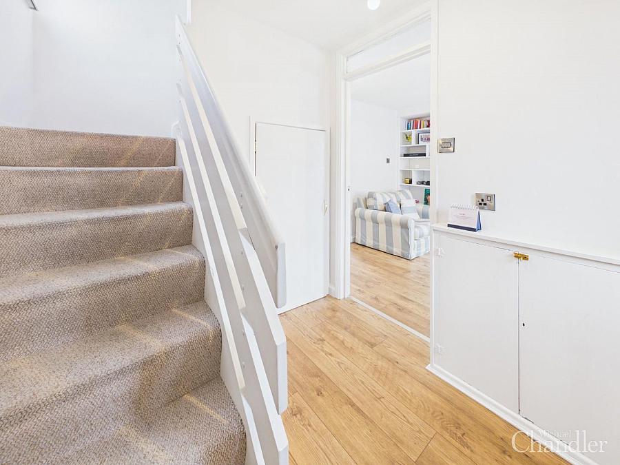 13 Parkmore Street