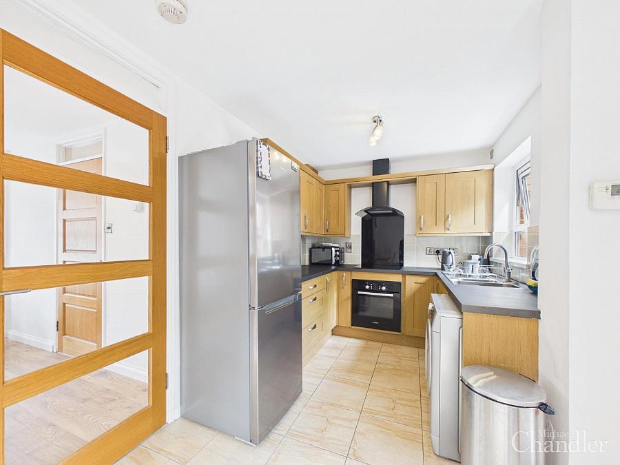 13 Parkmore Street
