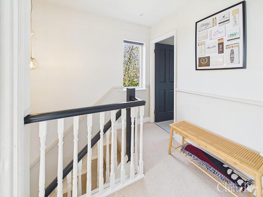 5 Briar Hill Close