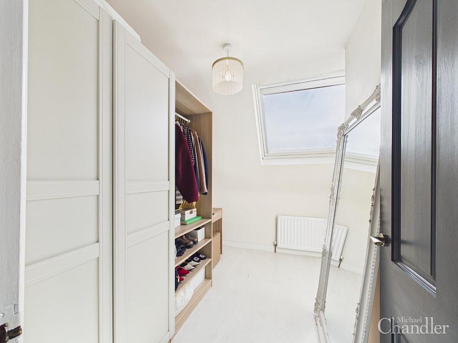 5 Briar Hill Close