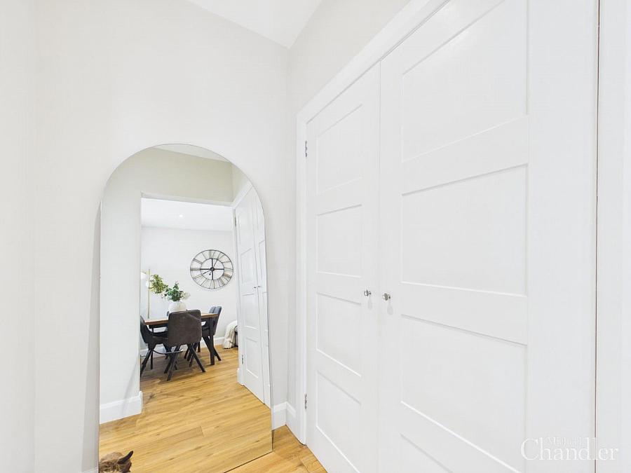 8 Strandburn Park
