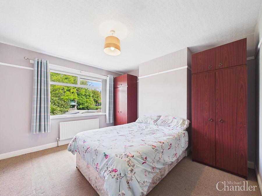 46 Newton Park
