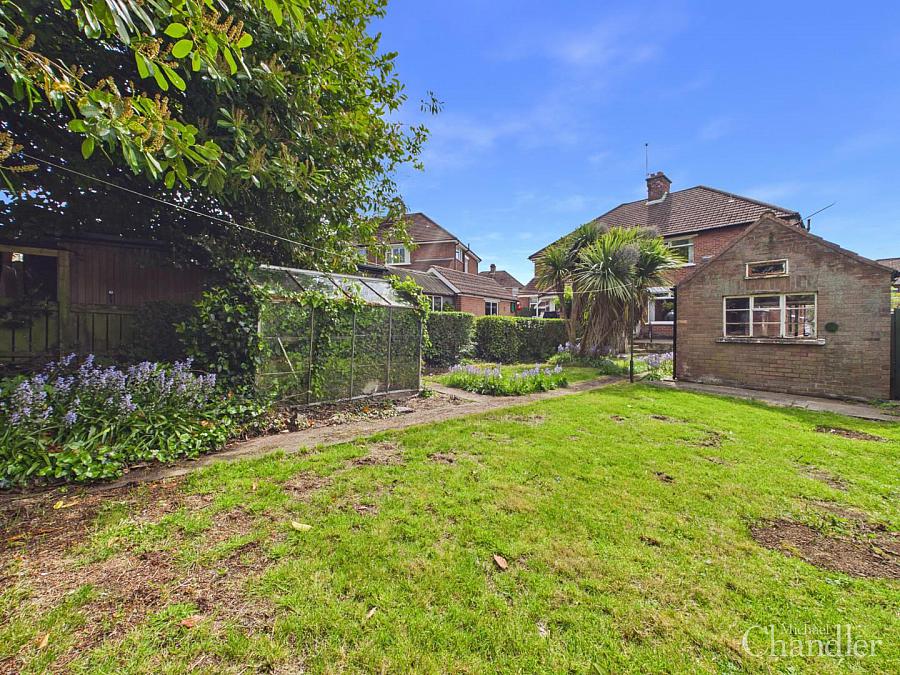 46 Newton Park