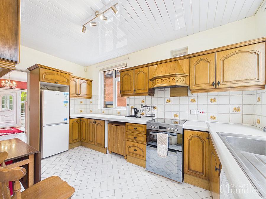 46 Newton Park