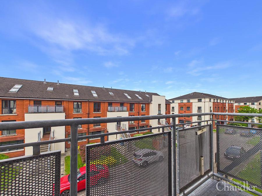 Apt 16 Firmount Building Old Bakers Court