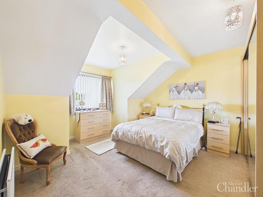 30 Beechwood Grove