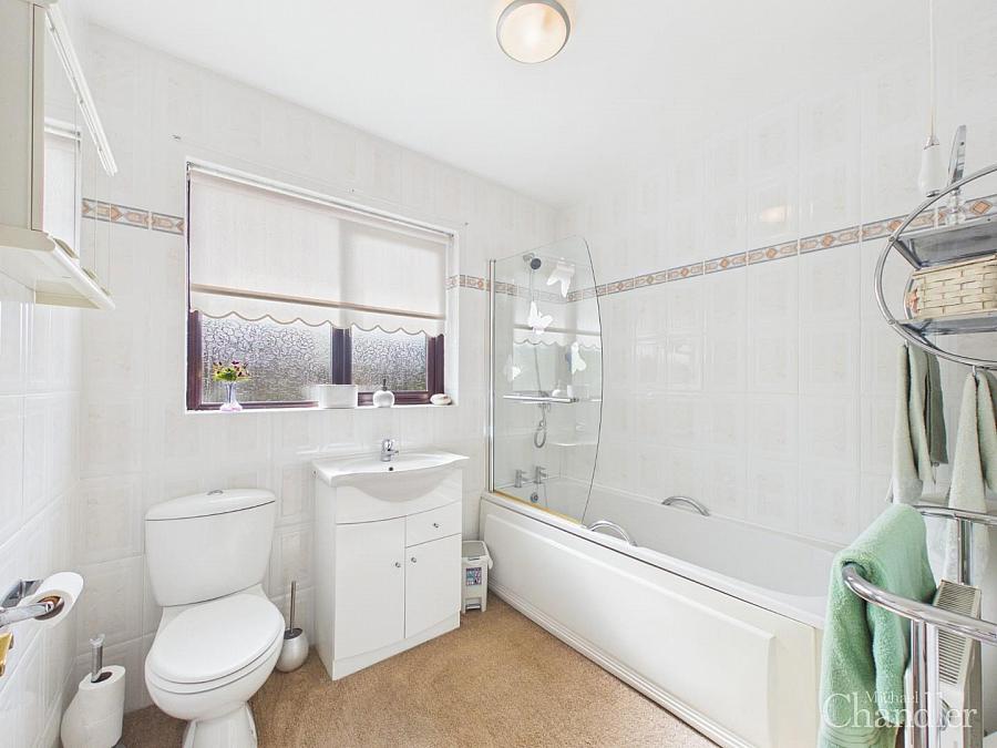 30 Beechwood Grove