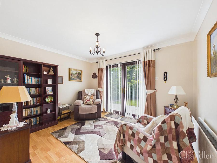 30 Beechwood Grove