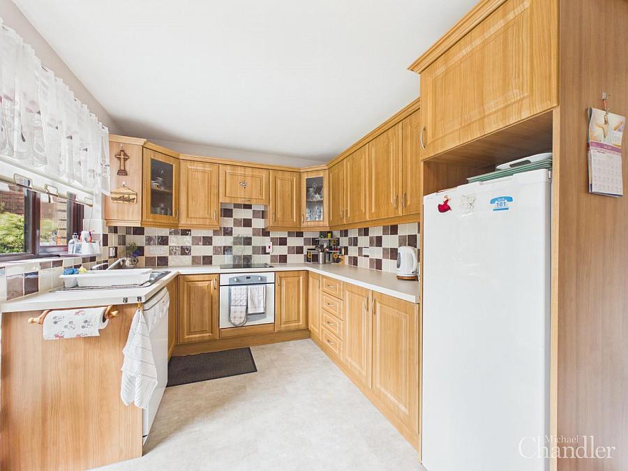 30 Beechwood Grove