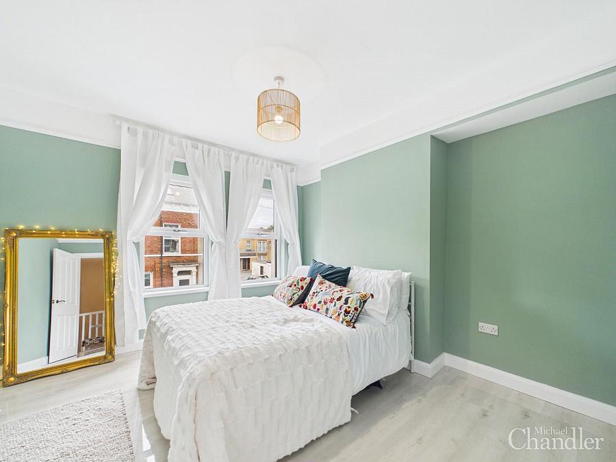 17 Raby Street