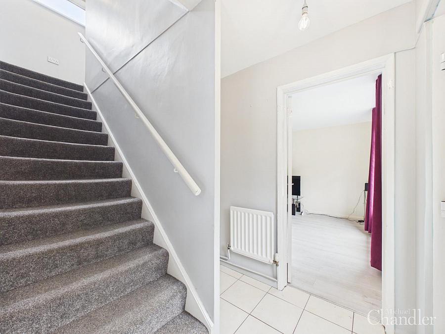 29 Kinross Avenue