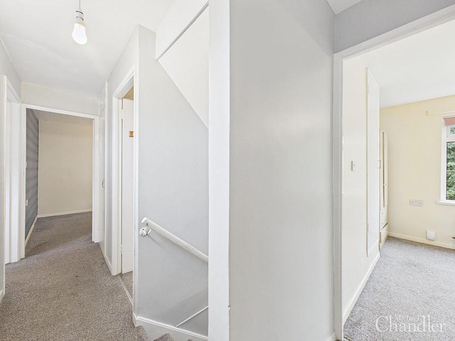 29 Kinross Avenue