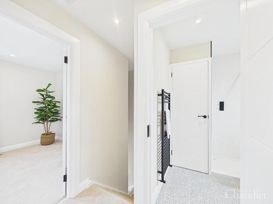 285 Albertbridge Road