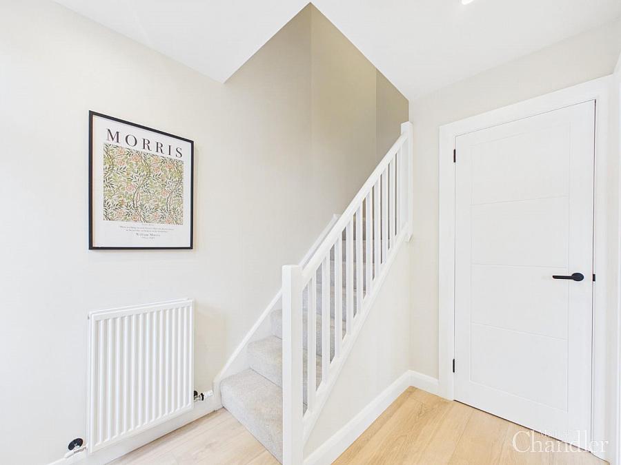 285 Albertbridge Road