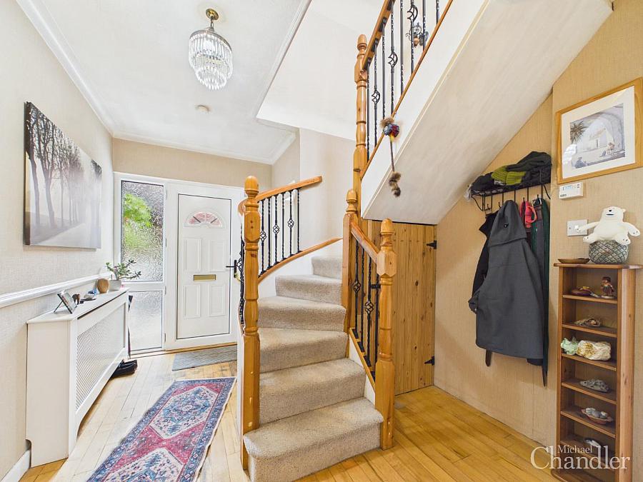 27 Hillsborough Road