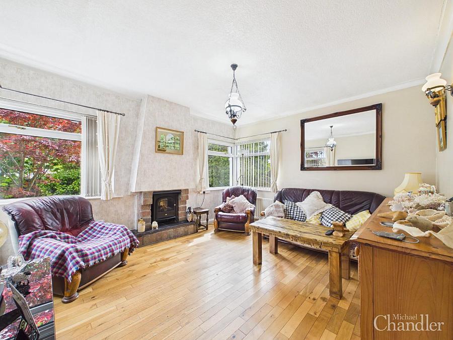27 Hillsborough Road