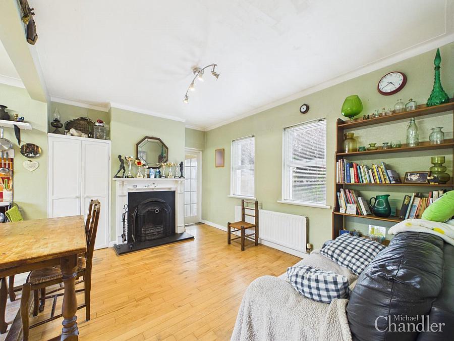 27 Hillsborough Road