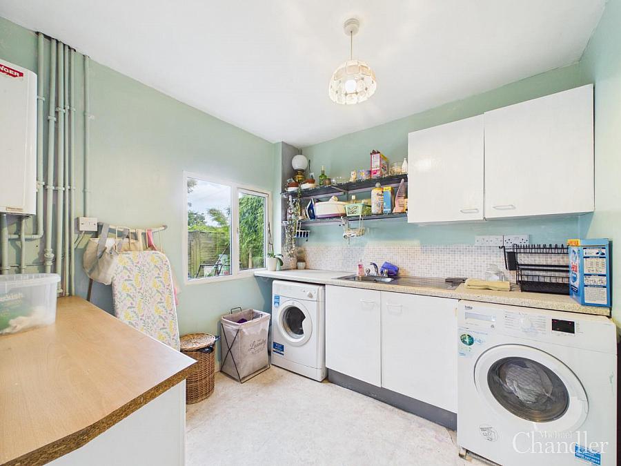27 Hillsborough Road