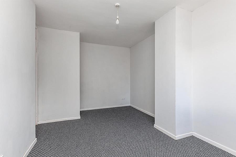 39 Chichester Gardens