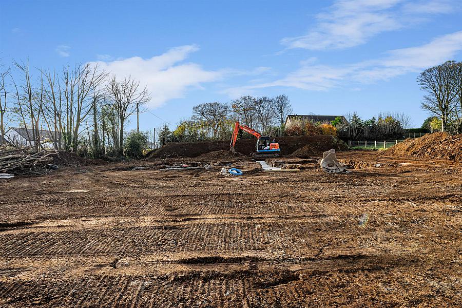 Site 2 Between 7 Holestone Road & 2 Moyra Road Site 2 Between 7 Holestone Road & 2 Moyra Road