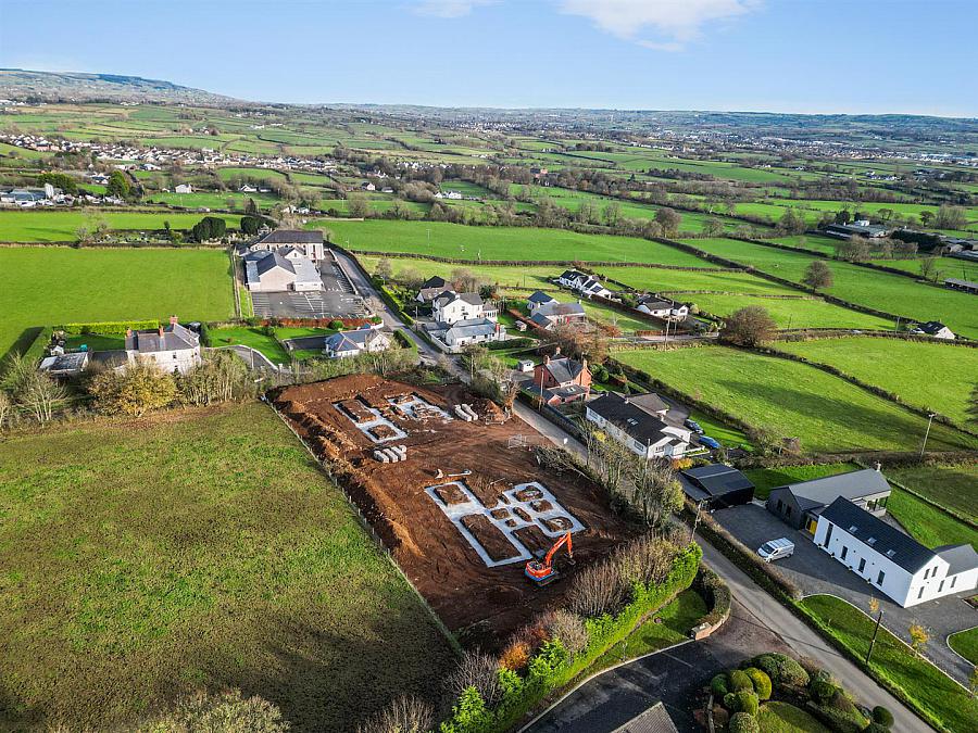 Site 2 Between 7 Holestone Road & 2 Moyra Road Site 2 Between 7 Holestone Road & 2 Moyra Road